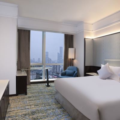 高級商務大床房（智能坐便器） 上海嘉豪淮海國際豪生飯店優惠