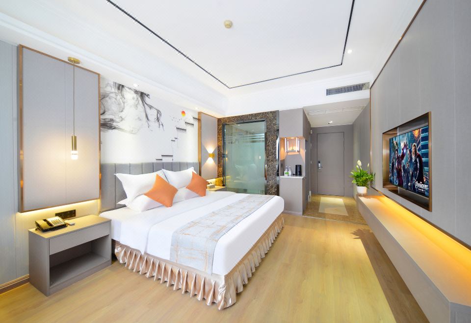 輕享智能大床房（寬敞明亮+輕奢風+悠享辦公）