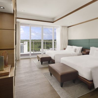 Club Level Executive One Bedroom Two Double Suite With Ocean View