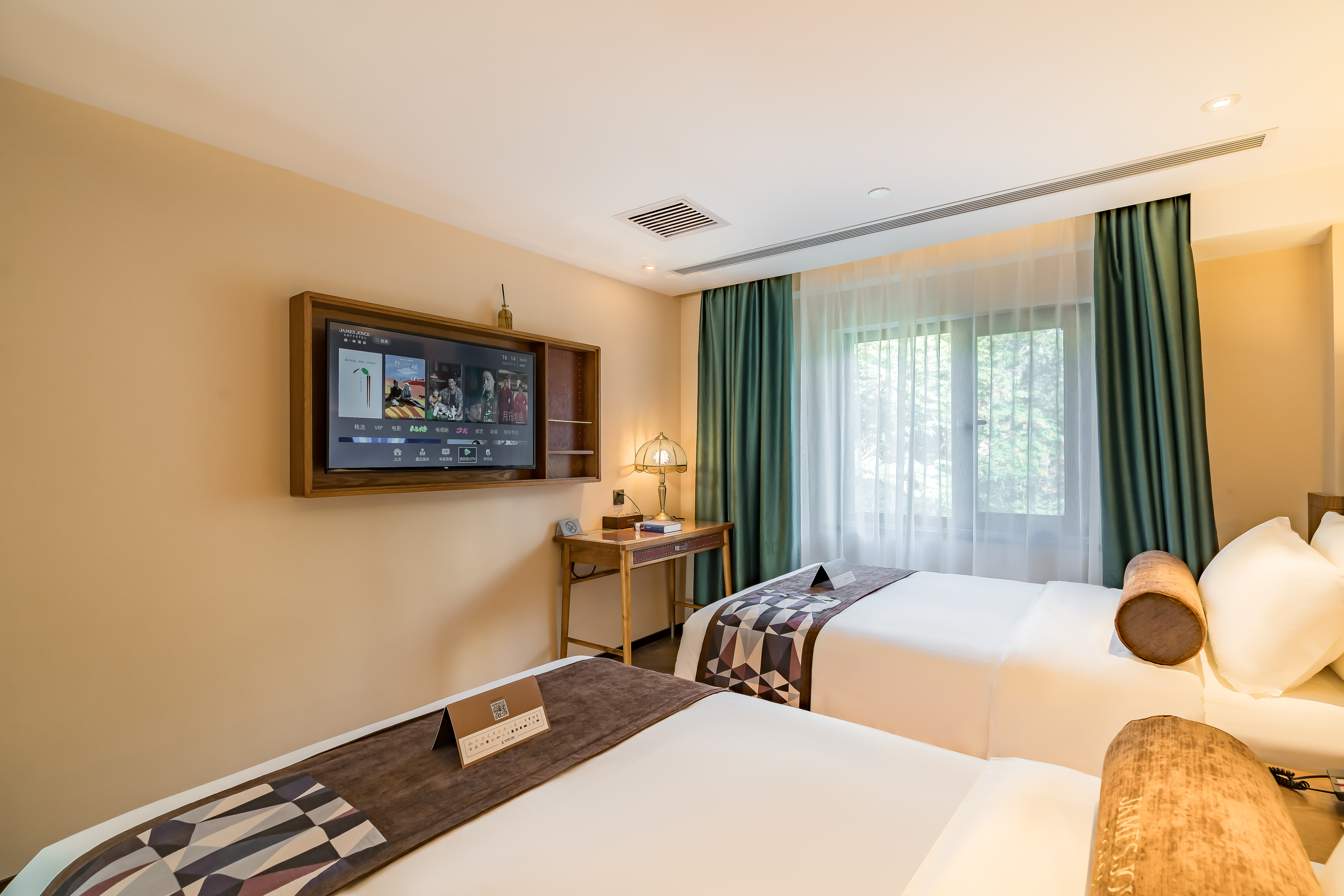 啡凡豪华双床房