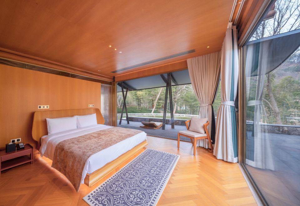 Yunshuge · Courtyard Water-View Private Hot Spring Suite