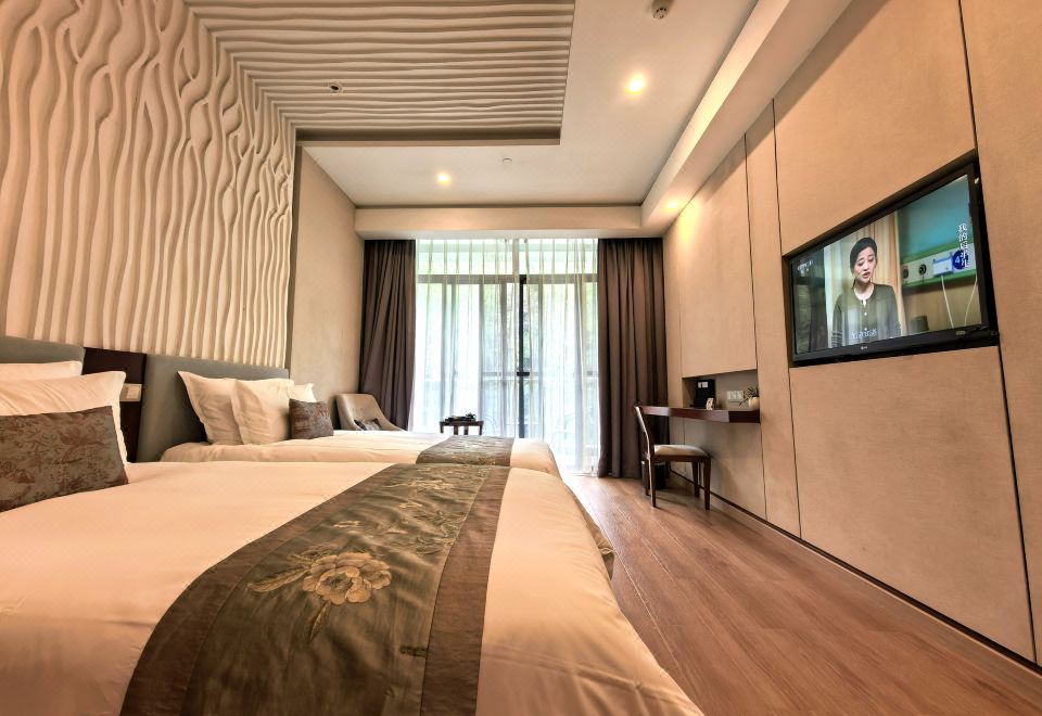 豪華水景陽台雙床房