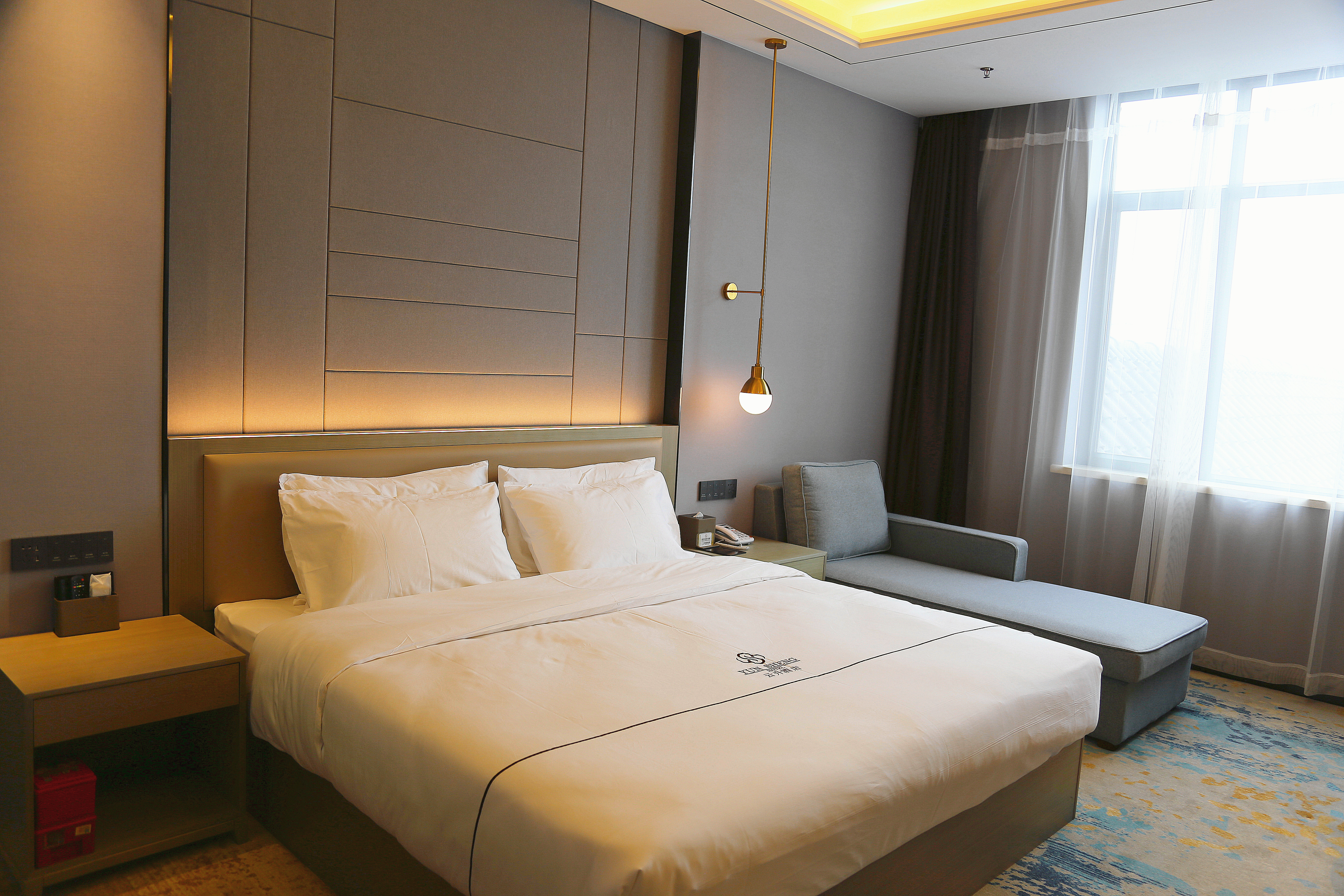 轻享舒适大床房