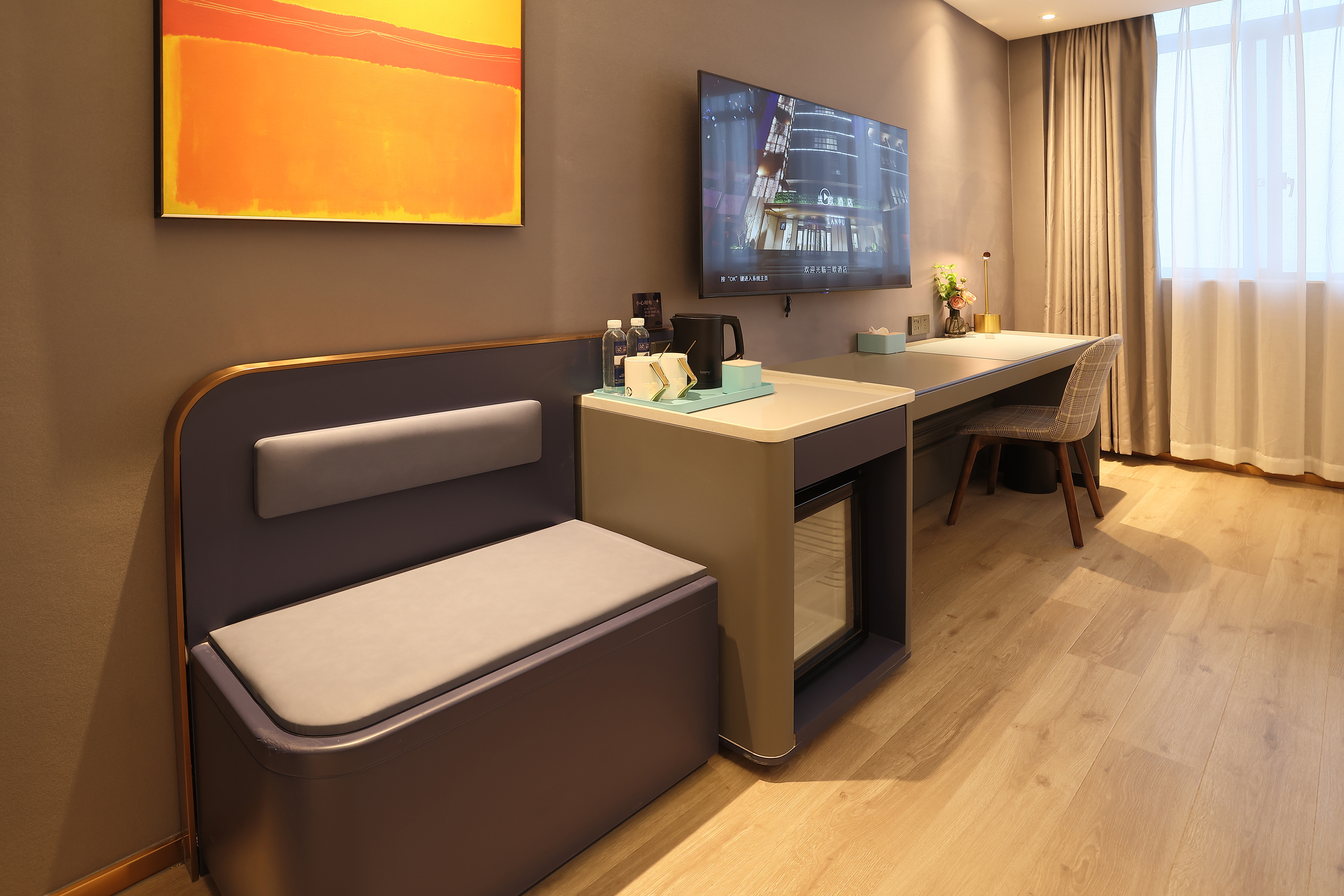 兰欧豪华双床房（全屋智能语音控制+小冰箱）