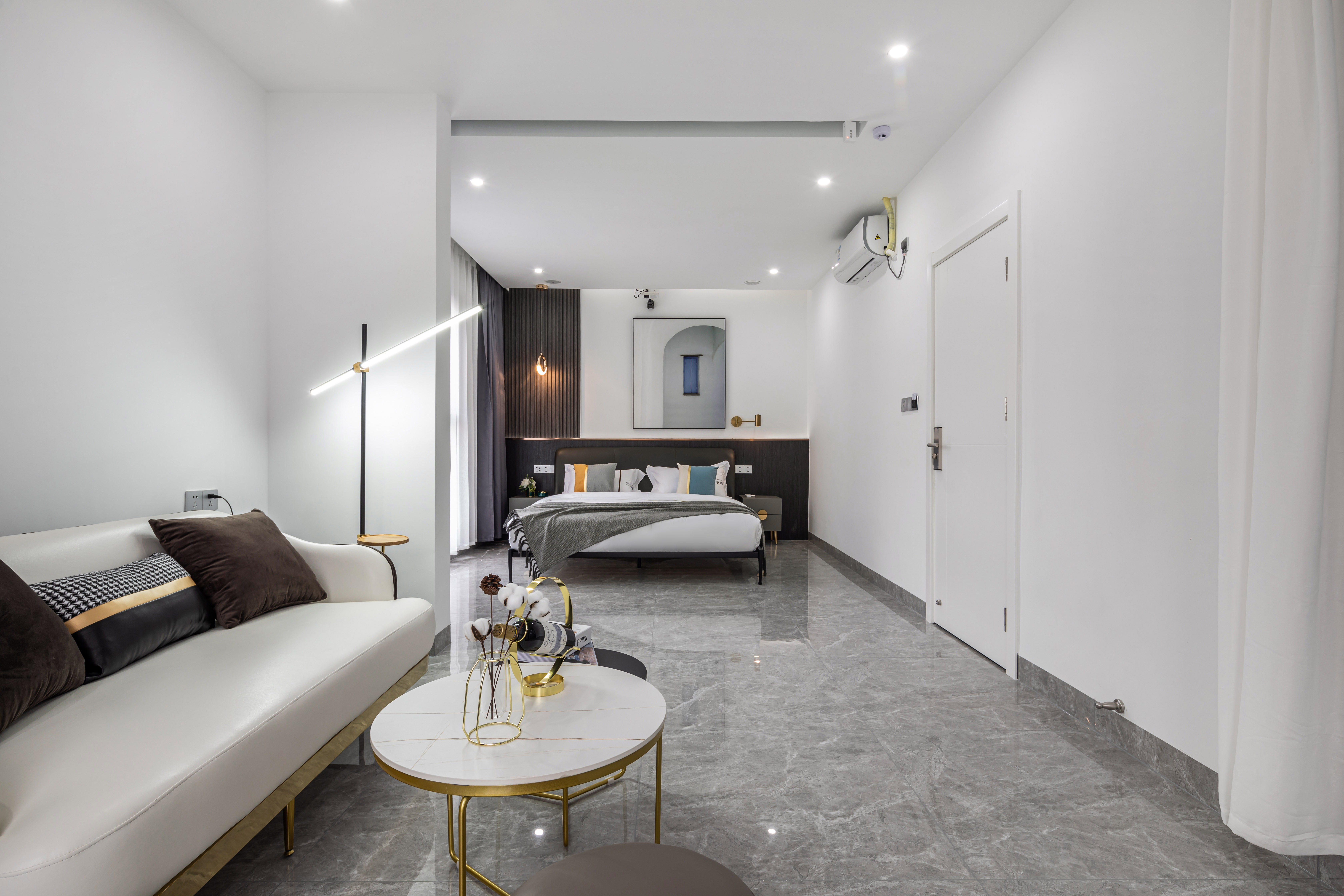 白書·輕奢plus客廳大床房