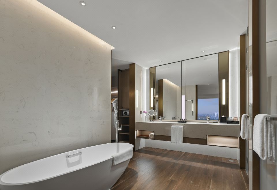 Hyatt Regency Shanghai SongjiangHyatt Suite