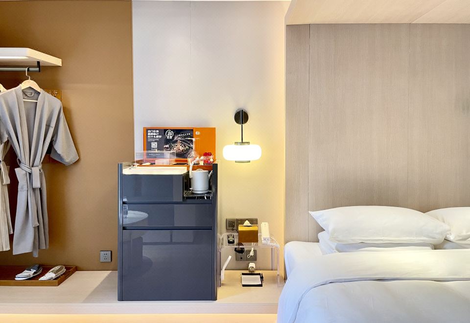 浪漫日式大床房（榻榻米床型/可投屏/智能镜）