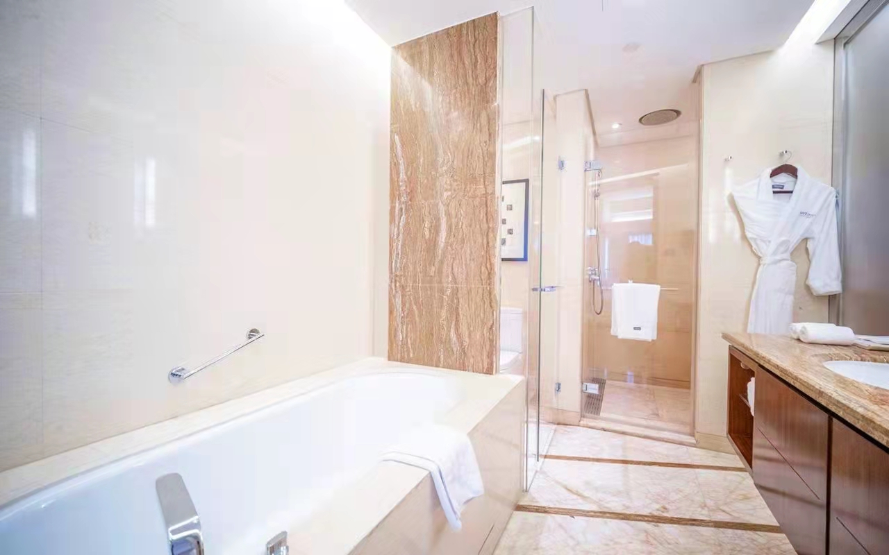 豪华景观大床房·览魅力山景