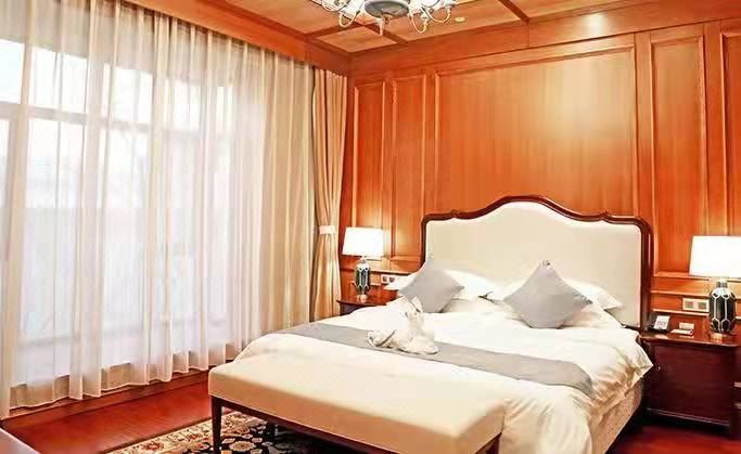 Baihualin Hot Spring Valley HotelYi Quan Shan Lu One-Bedroom Courtyard Hot Spring House With Outdoor Tub