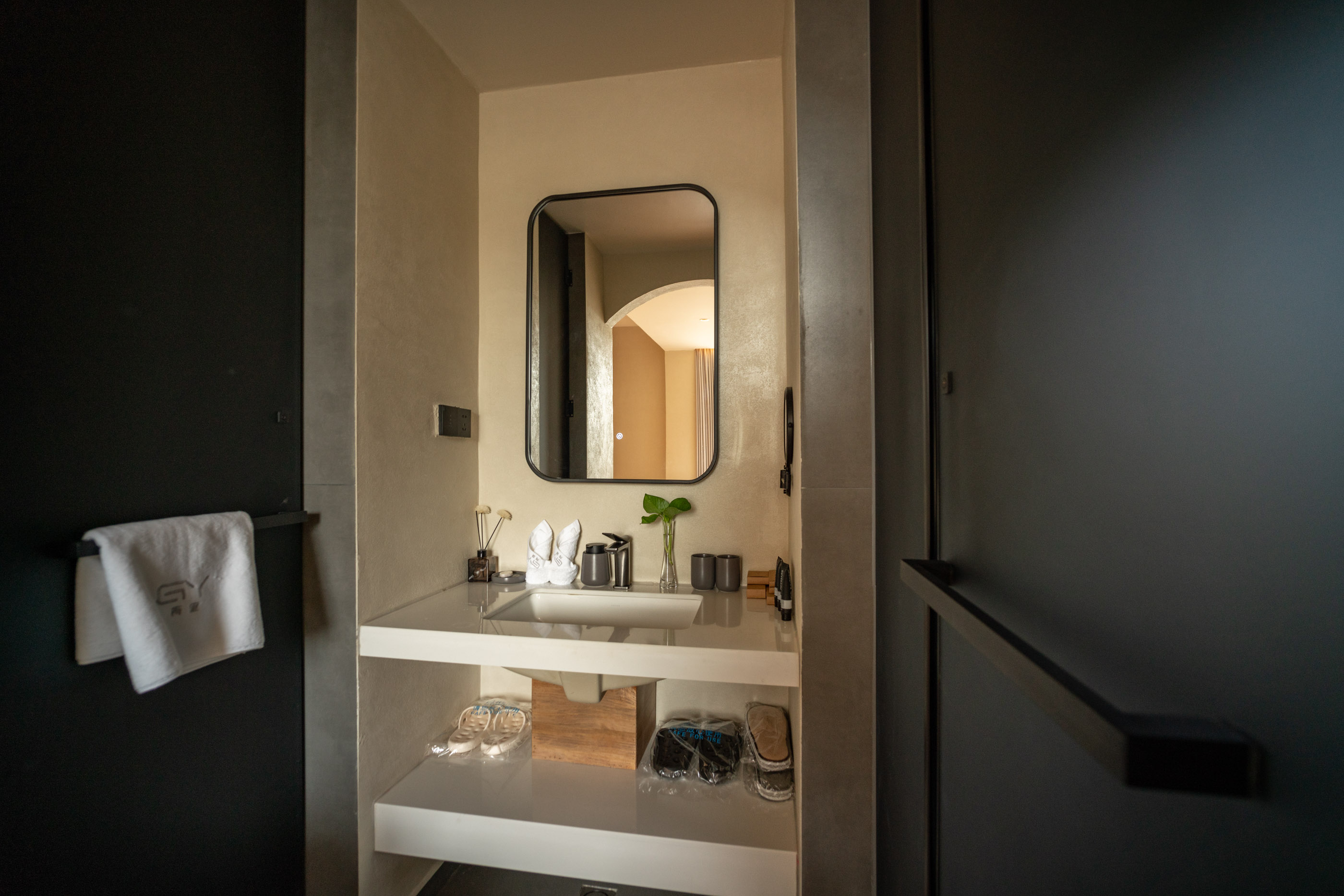 有氧大床房.（不观景）