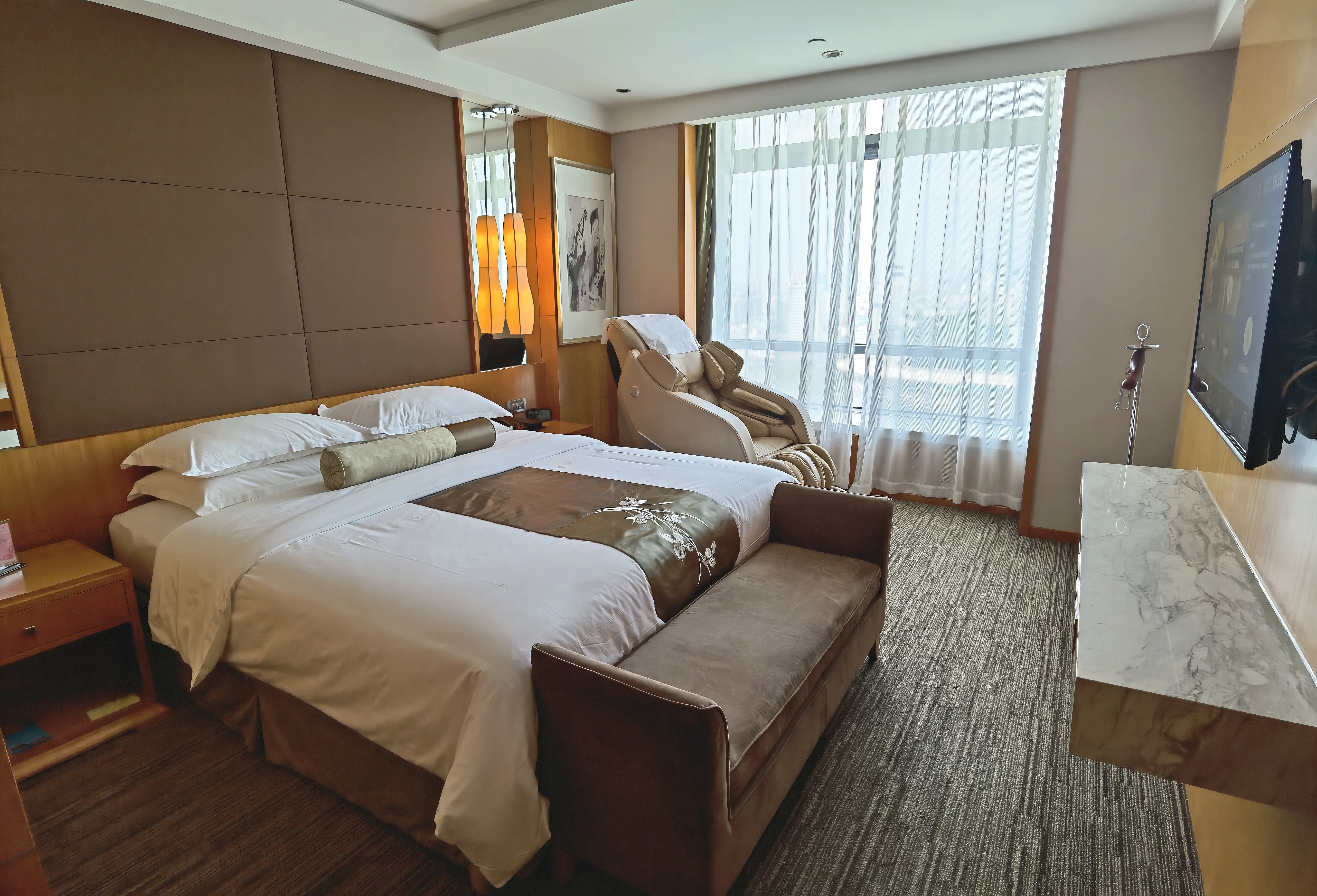 連通豪華家庭套房（兩室一廳霓虹夜景+室內親子樂園）