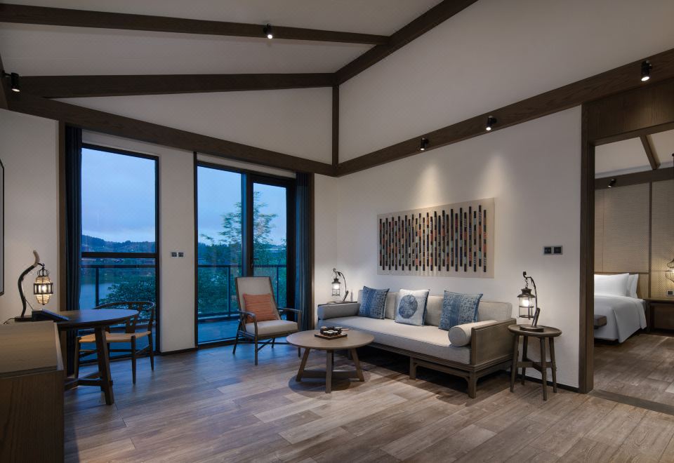 庭院高级豪华套房