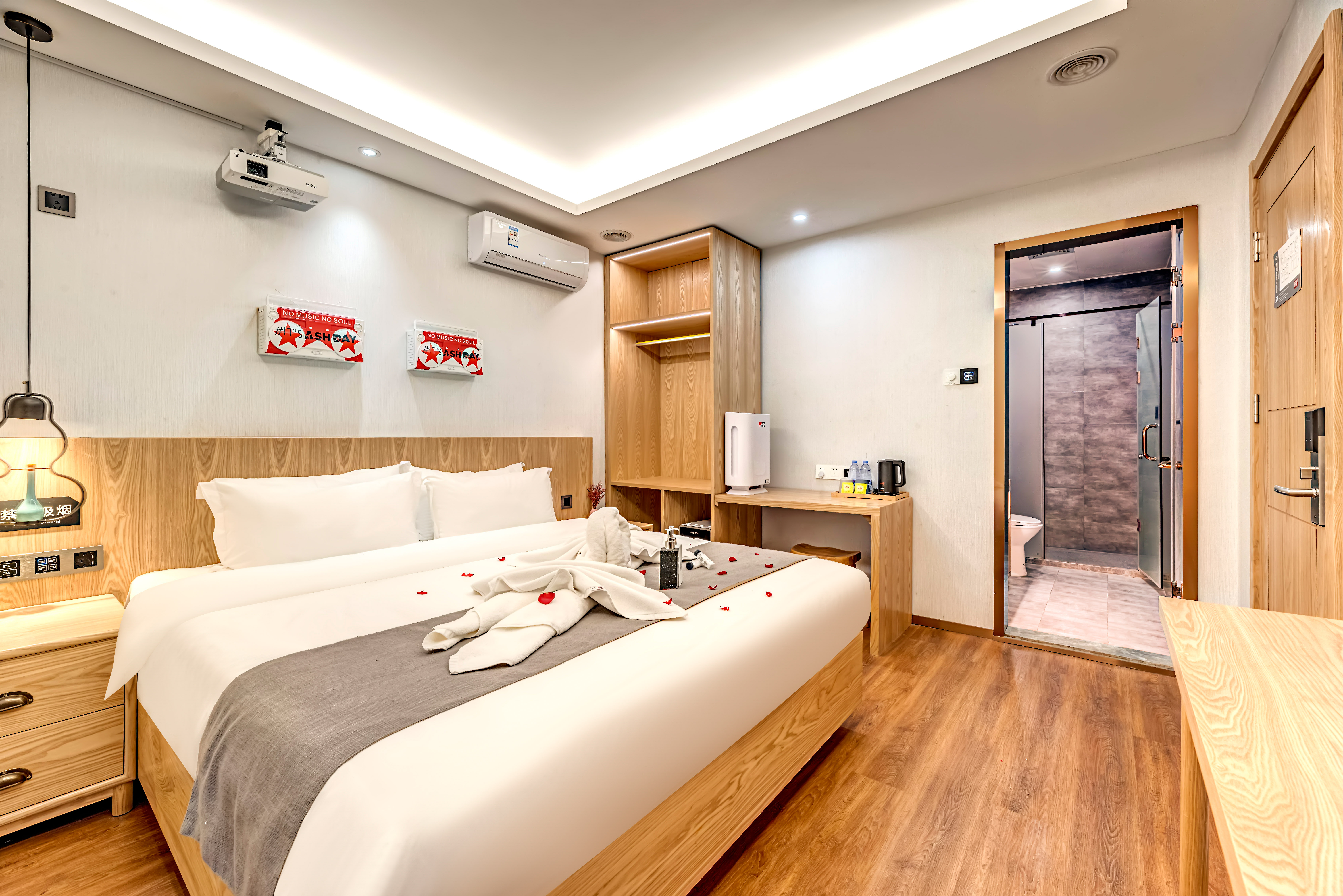 Houseシーン重鎮！Daniel Wang 12inch豪華3枚セット！ Spring Yingxiang Sky Garden Hotel (Beijing Tiananmen