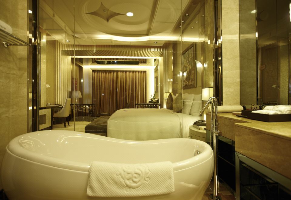 行政园景大床房