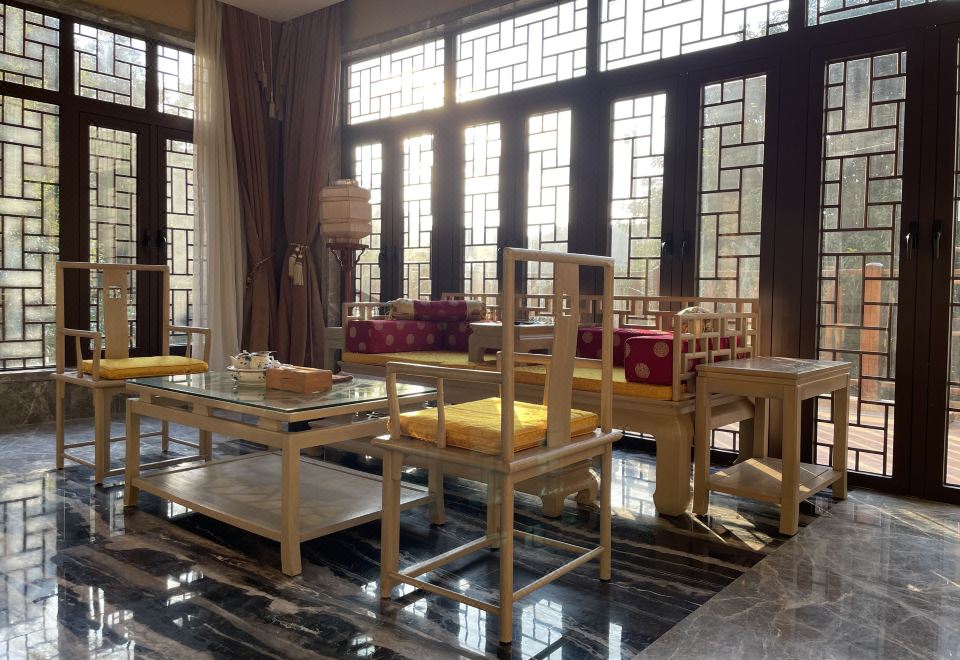 地派倚泉居-三房两厅别墅-独立庭院-花园泡池-麻将桌