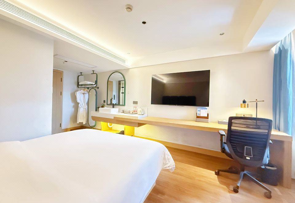 商務舒適大床房 （65寸高清投屏）