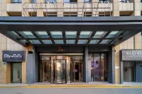 Xingchenju E-Sports & Cinema Homestay (Huaihai North Road, EGao Plaza Branch) Hotels in 