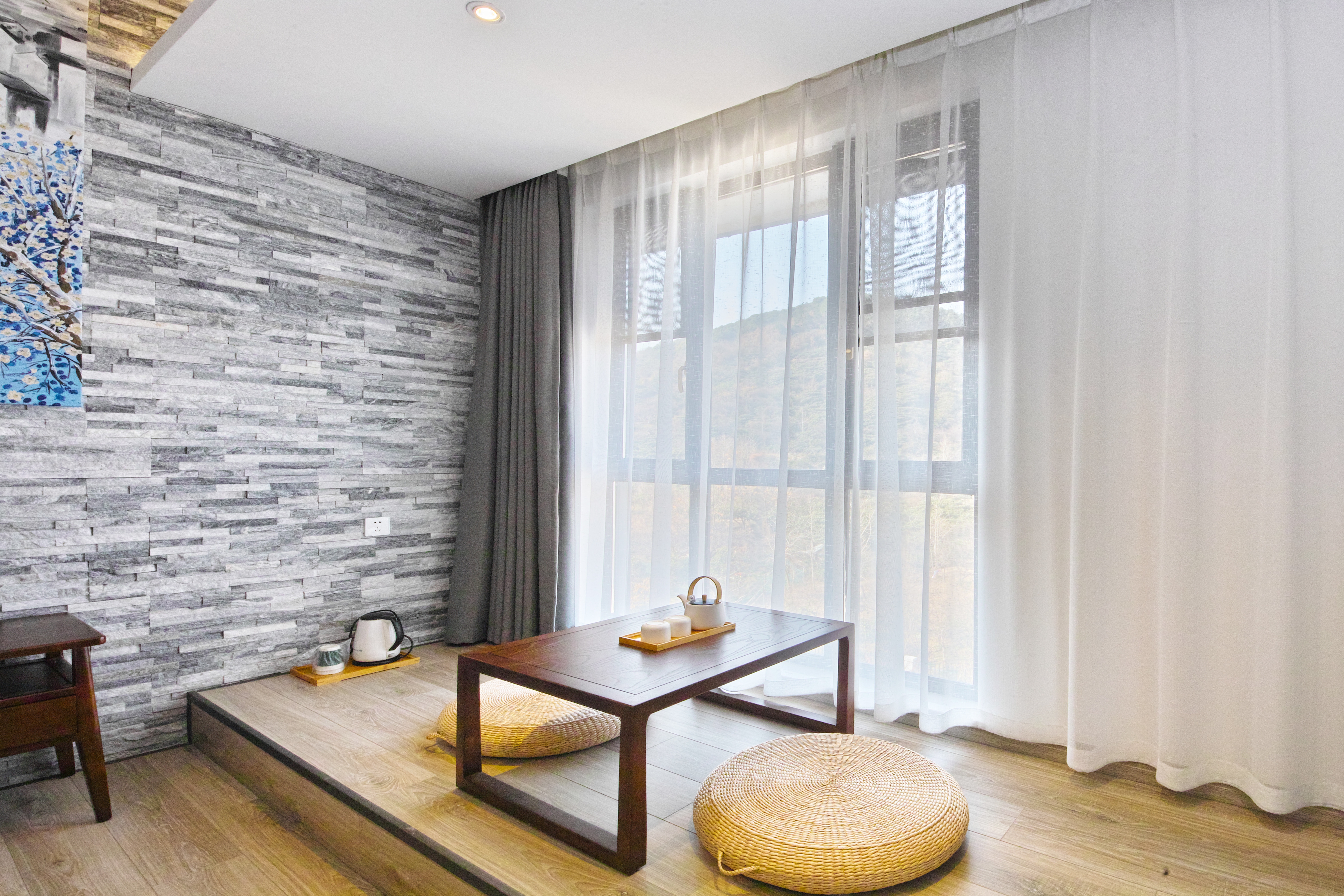 月满西楼·大床房（阳台+山景+榻榻米茶桌）