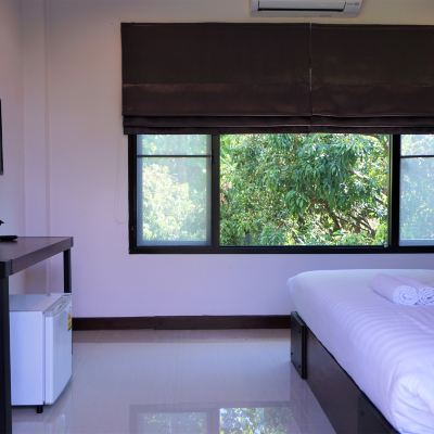Standard Room with Garden View