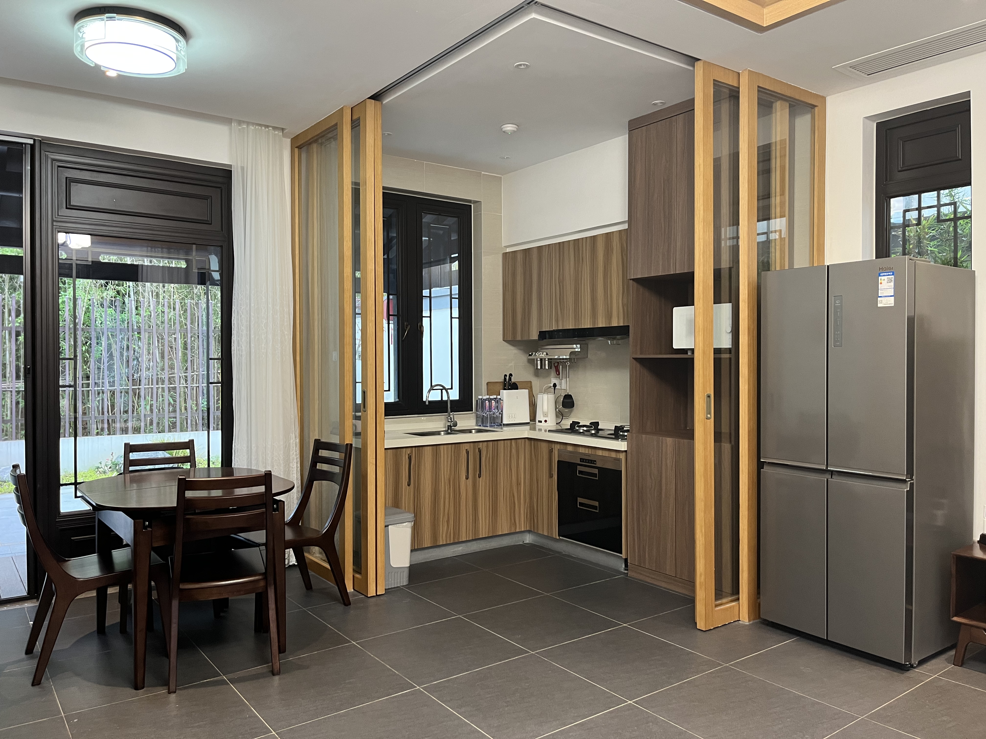 两居两衞·隐溪禅意别院