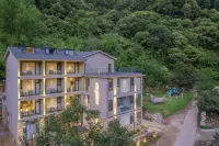 Huangchuan Laojunshan Shanhai Legend Guanshan Homestay (Yunjing Cableway Branch)