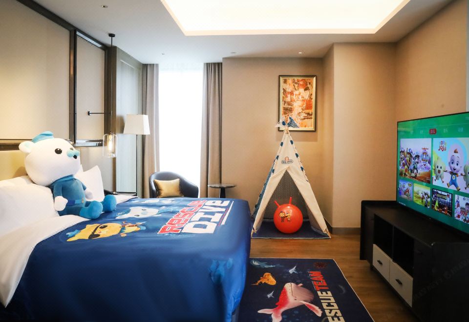 Crowne Plaza Hangzhou LinpingFamily Friendly Room