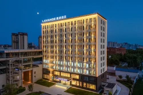 Lavande Hotel (Shuo-Huang Railway Suning North Station)
