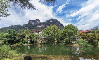 Wuyi Mountain Villa