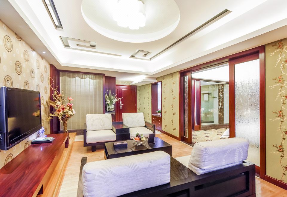 豪华多功能套房「零压床垫-高定床品-小冰箱-亲肤洗浴」