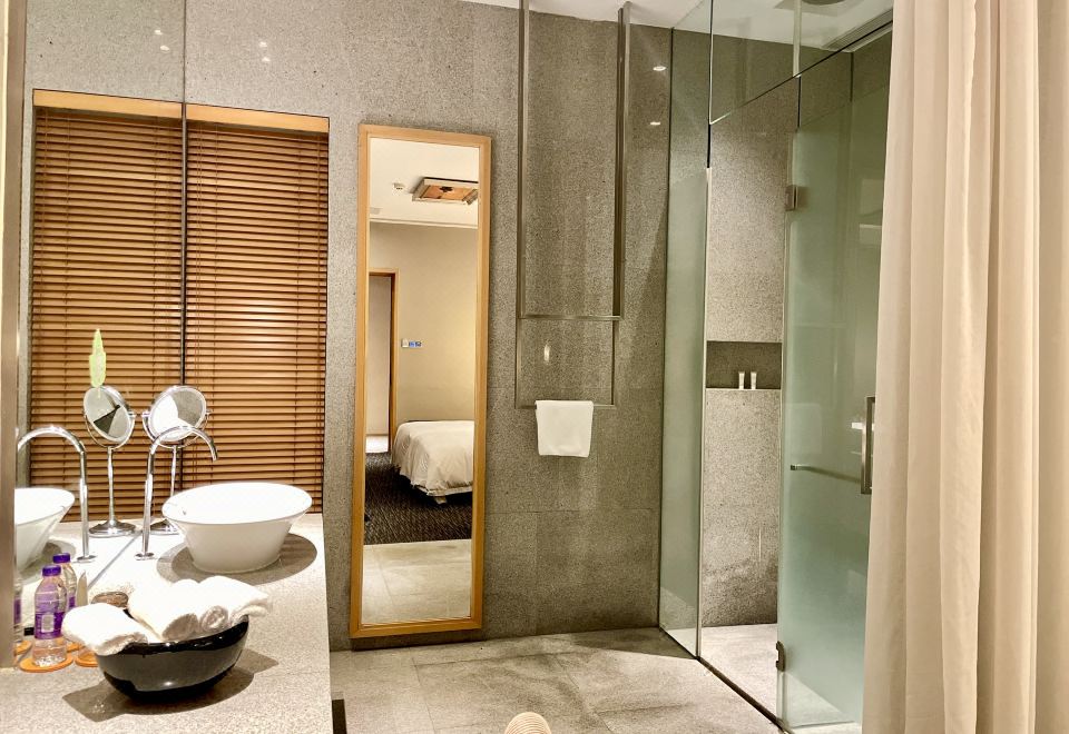 標準雙床房（無窗）