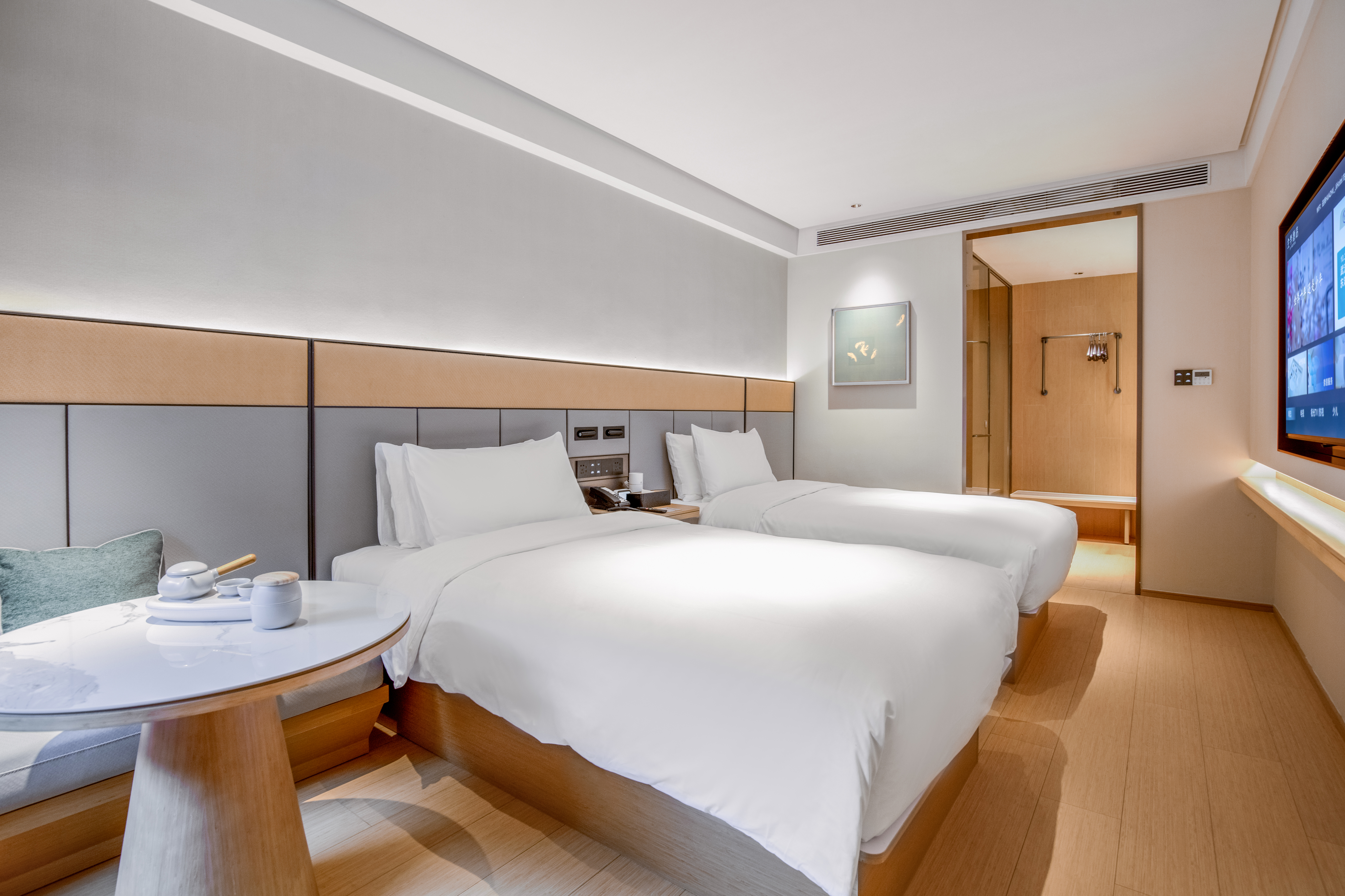 商务双床房（地暖+65寸电视投屏+智能客控+冰箱）