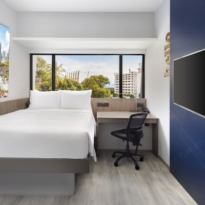 豪華大床房 新加坡港灣彩鴻酒店 （Staycation Approved）優惠