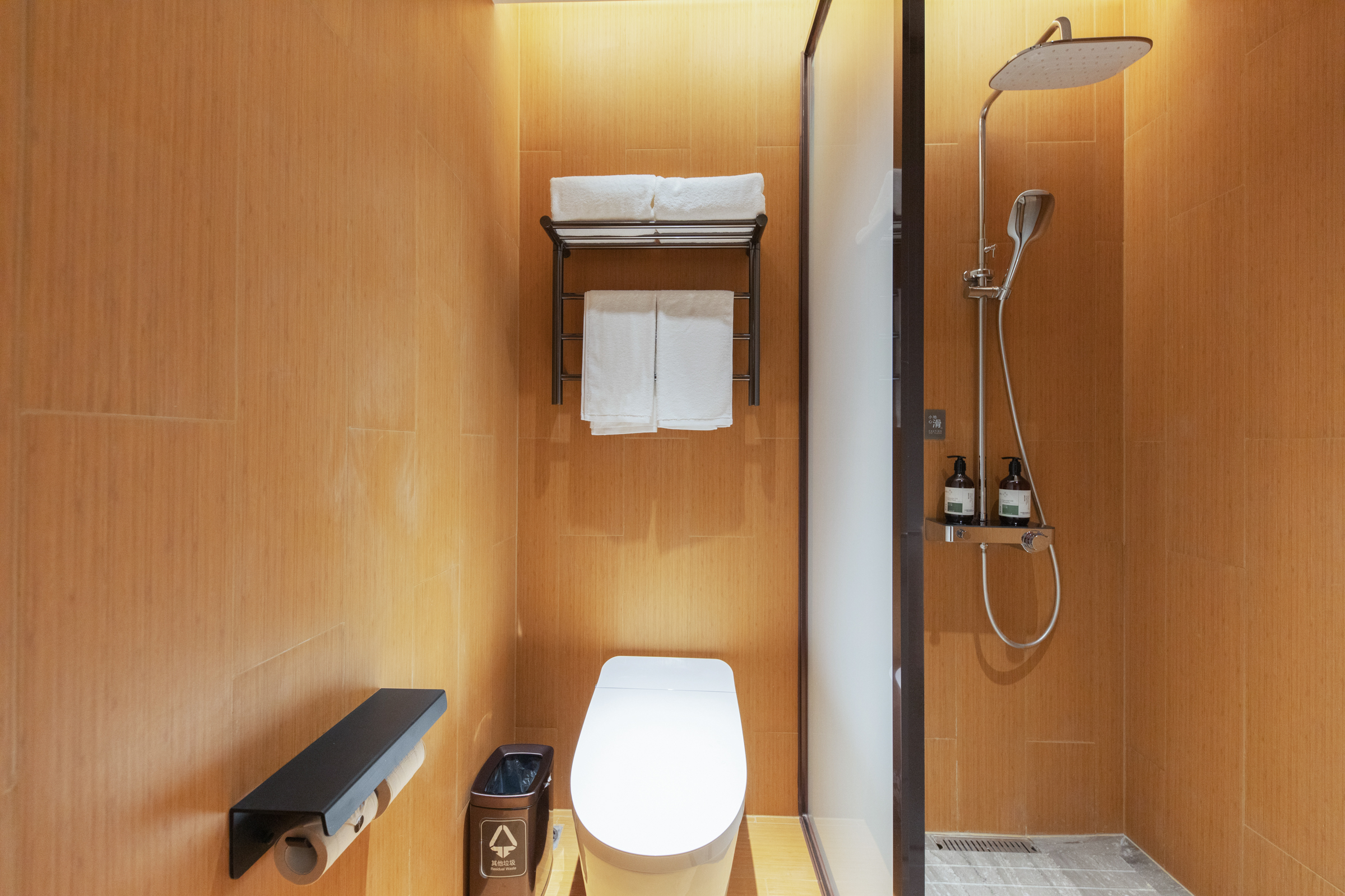 大床房A（智能客控+智能马桶+电视投屏+冰箱）