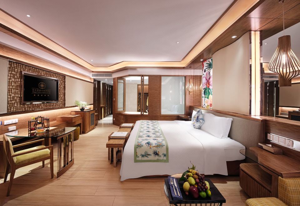 Regal Palace Hot Spring Hotel GuangzhouGarden-View Double Bed Room With Balcony, Private Bathtub, Muse Bedding