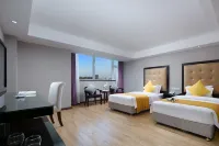 Qixing Business Hotel