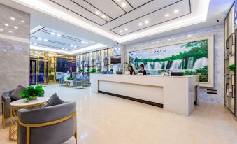 Guangfei Meiluotu E-sports Hotel(Huizhou West Lake Park bus station store)