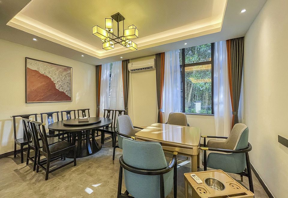 坡地六房别墅丨私家泡池&庭院