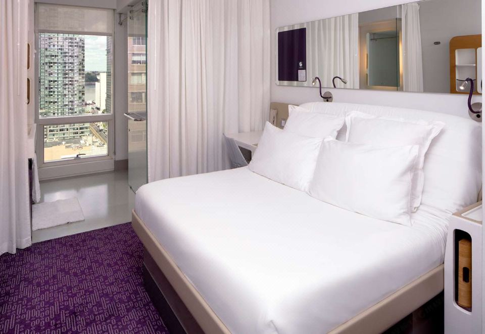 Yotel New York Times SquarePremium Queen Room with View