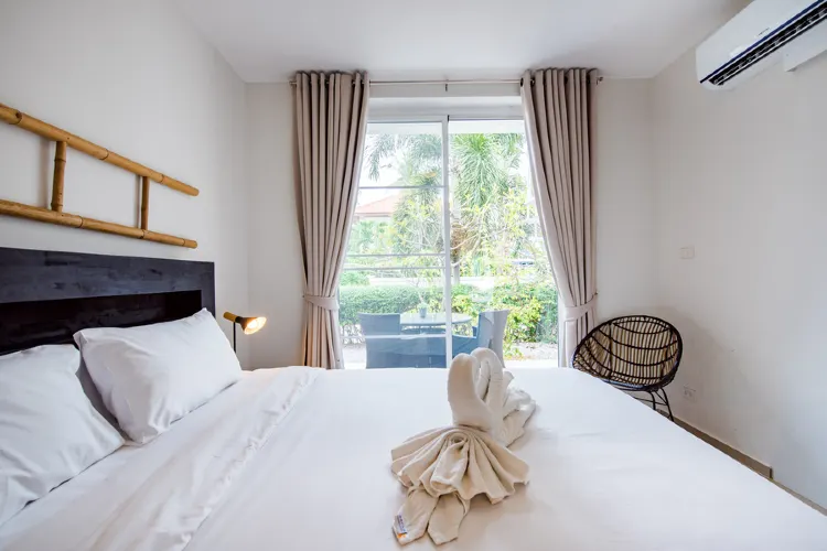 Premium One Bedroom Pool Suite with Roof terrace