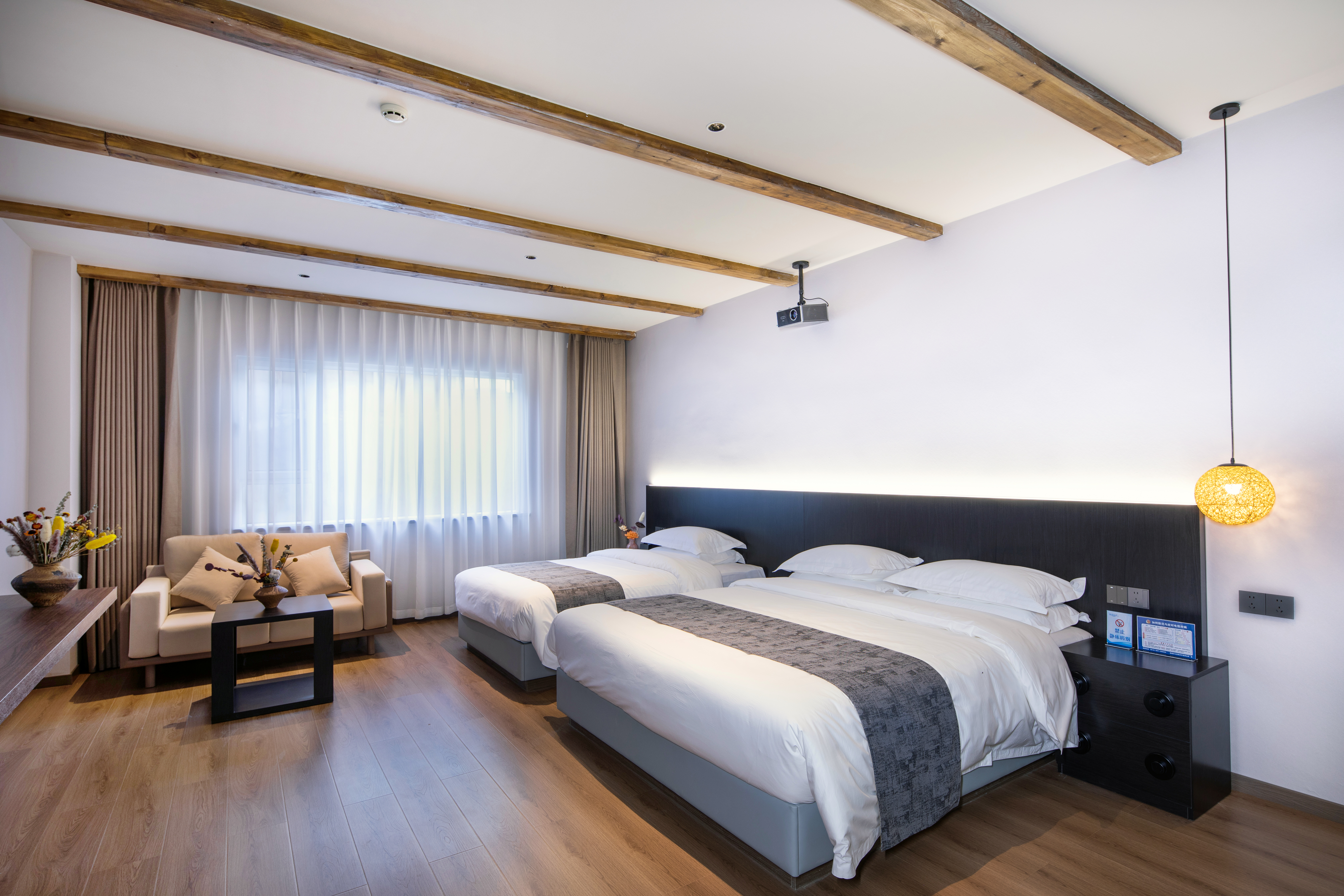 豪華親子房【智能客控+100寸投影+零壓床墊+智能馬桶】