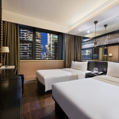 高級雙床房（手機投屏+迷你吧） 桔子水晶上海北外灘酒店優惠