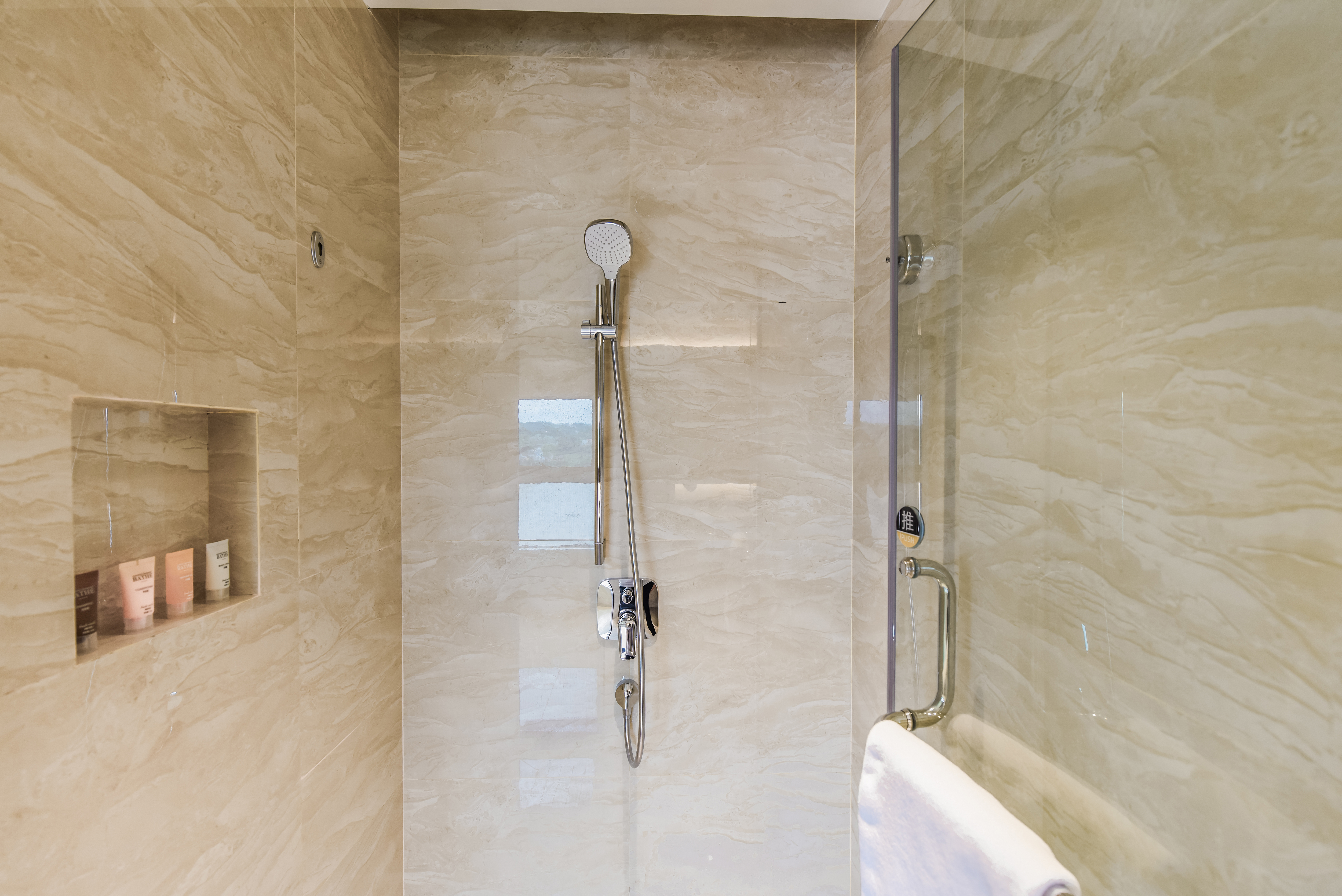 尊享江景大床房【180度江景+户外阳台】