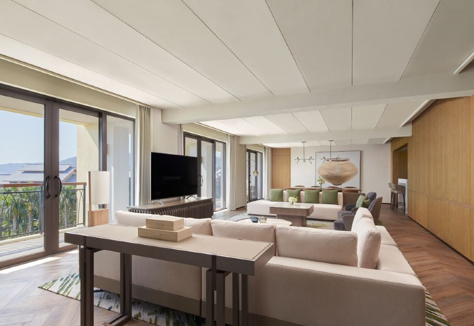 总统套房|多海景阳台|干蒸桑拿|海景浴缸|简厨