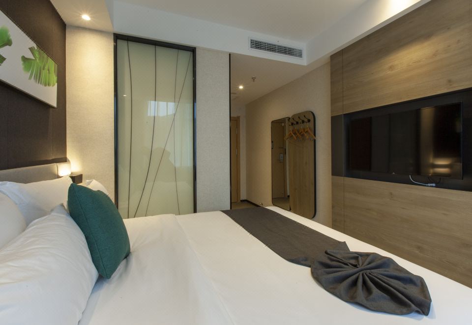 优品大床房-智能客控