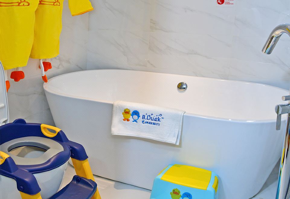 皇冠B.Duck小黃鴨豪華親子房