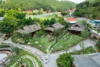 Natalie's Villa & Resort Moc Chau Hotéis em 
