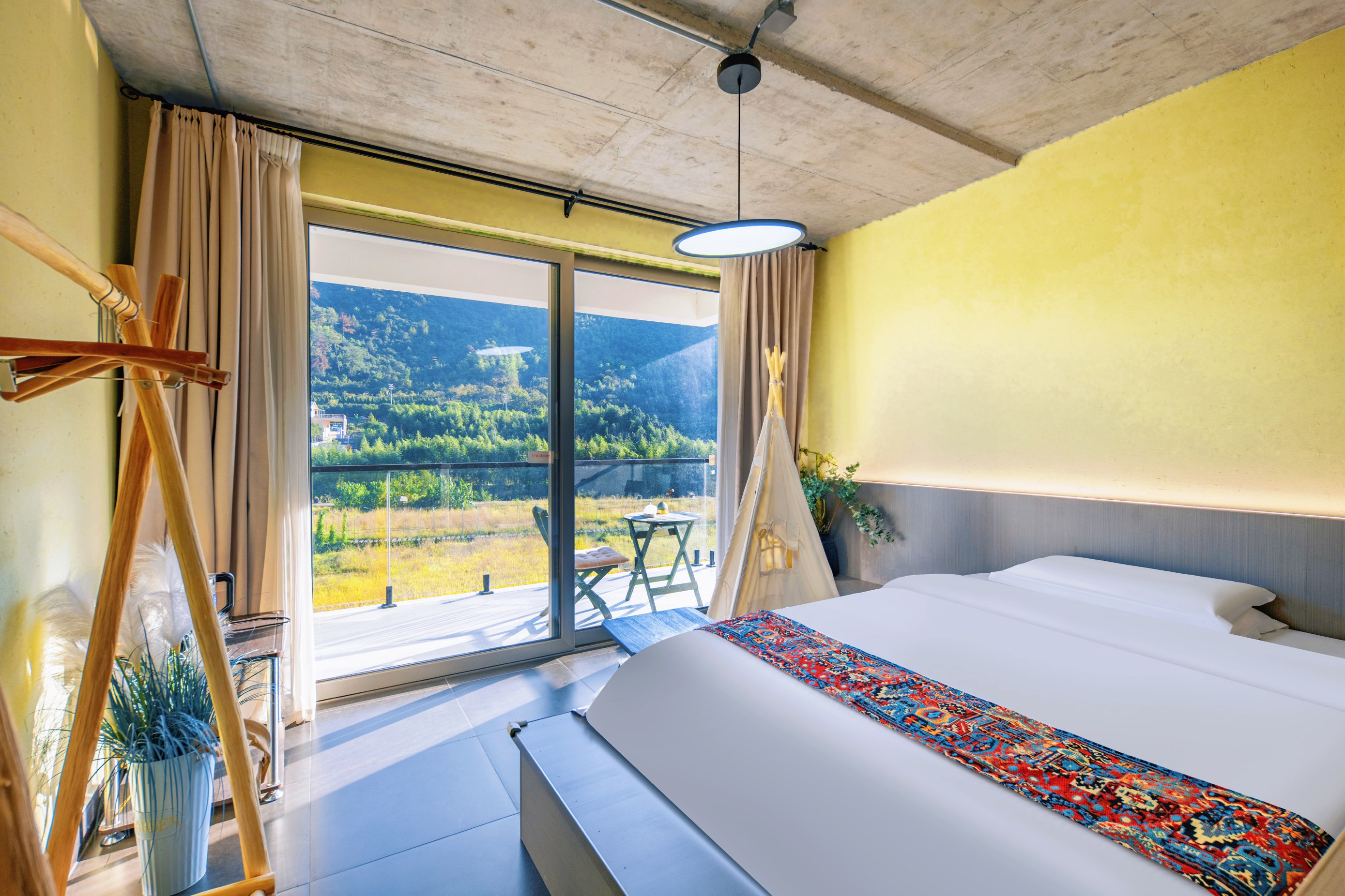 露台山景.双床亲子房