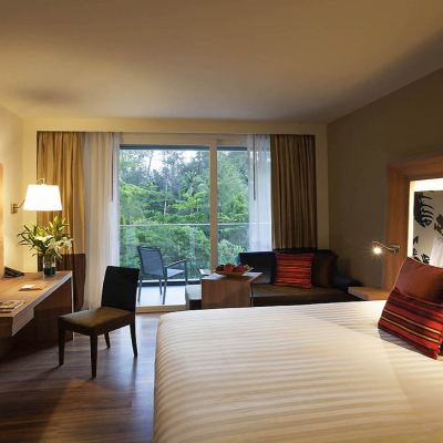 高級臨海園景房 布吉卡馬拉海灘酒店 （SHA Extra Plus）優惠