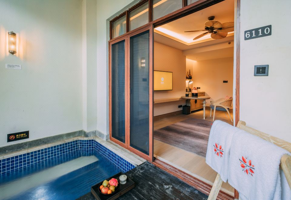 Angsana XishuangbannaHot Spring Pool Suite King