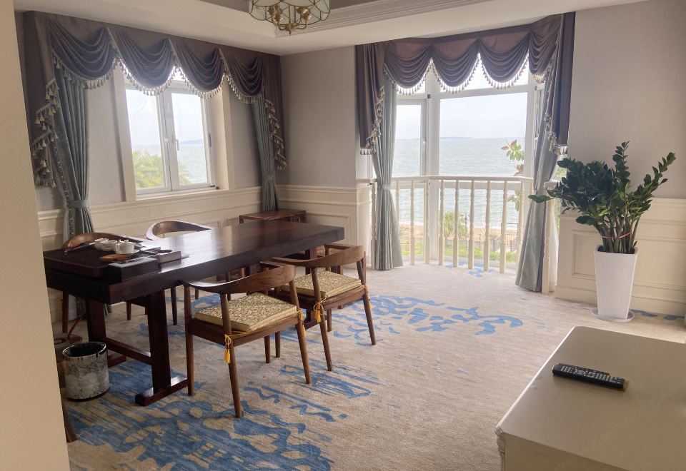 Asia Gulf HotelFrench-Style Presidential Villa